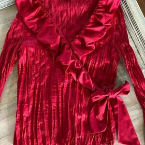 Sunny Leigh wrap top-red-size L- NWOT